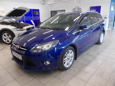 Blå (deep impact blue met) Begagnad 2014 Ford Focus Titanium Kombi | 94 400 kr (Dyr)