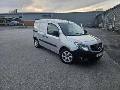 Mercedes Citan 109
