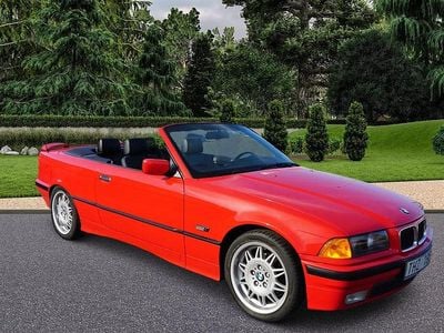 Begagnad BMW 325 Cabriolet 192 HK (141 kW) 1994 Röd Cab