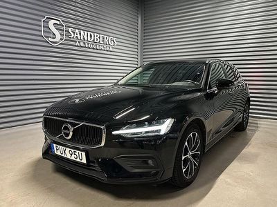 Svart Begagnad 2020 Volvo V60 Momentum Kombi | 229 500 kr (Marknadspris)