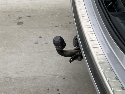 Begagnad Toyota RAV4 Hybrid 2018 Silver SUV