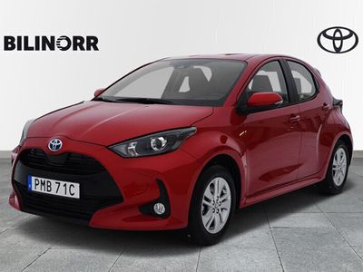 begagnad Toyota Yaris 1,5 HYBRID ACTIVE PARKSENSOR FRAM/BAK / OMG LEV