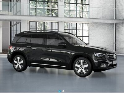 Mercedes GLB220