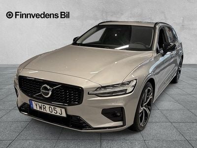 Silver Begagnad 2023 Volvo V60 Plus Kombi | 379 000 kr (Marknadspris)