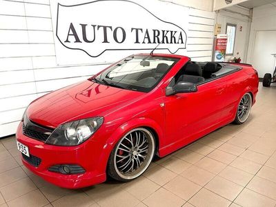 begagnad Opel Astra Cabriolet TwinTop 1.9 CDTI OPC Line