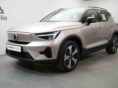 Grå Begagnad 2023 Volvo XC40 Single Motor SUV | 349 900 kr