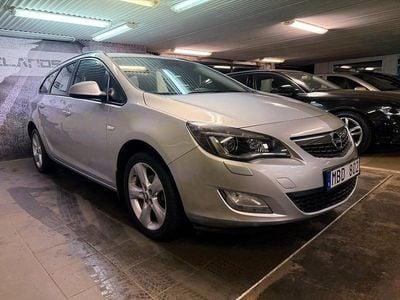 Begagnad Opel Astra 140 HK (102 kW) 2012 Grå Kombi