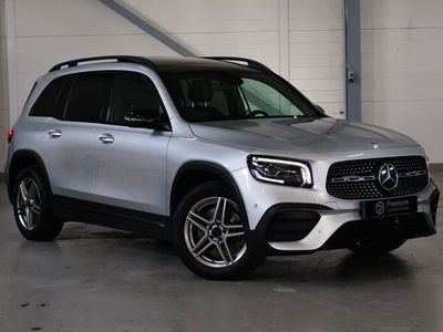 Mercedes GLB220