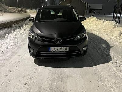 Begagnad 2018 Toyota Verso Minibuss | 159 000 kr (Marknadspris)