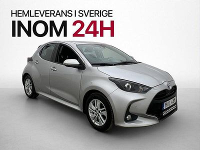 Begagnad Toyota Yaris Hybrid Active 116 HK (85 kW) 2022 Silver Halvkombi