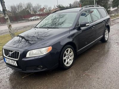 begagnad Volvo V70 D5 Momentum Euro 4