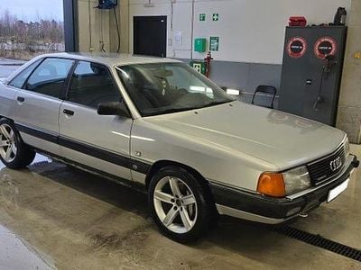 Begagnad 1990 Audi 100 Sedan | 98 000 kr