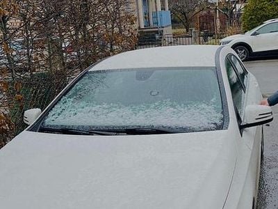 Vitt Begagnad 2015 Mercedes A180 Halvkombi | 94 900 kr (Marknadspris)