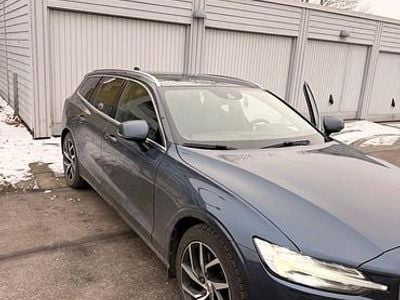 Begagnad 2020 Volvo V60 Kombi | 295 000 kr