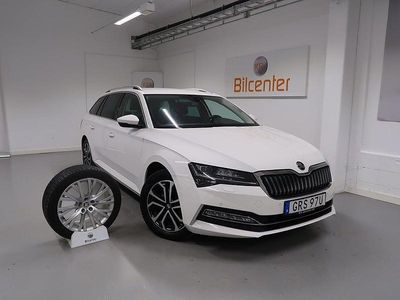 Begagnad Skoda Superb 2021 Vit Kombi