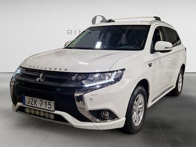 Begagnad Mitsubishi Outlander 203 HK (149 kW) 2016 Vit SUV