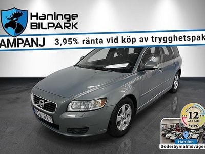 Ljusblå Begagnad 2011 Volvo V50 Momentum Kombi | 69 900 kr (Marknadspris)