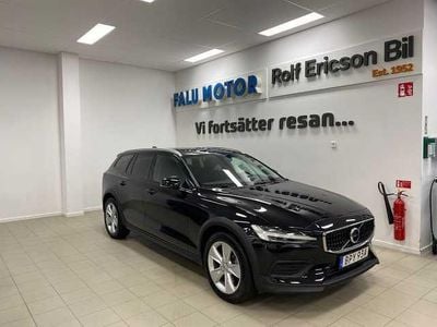 Begagnad Volvo V60 CC 250 HK (183 kW) 2024 Kombi