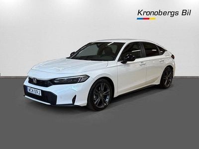 Begagnad Honda Civic Hybrid 184 HK (135 kW) 2024 Sonic grey metallic Halvkombi