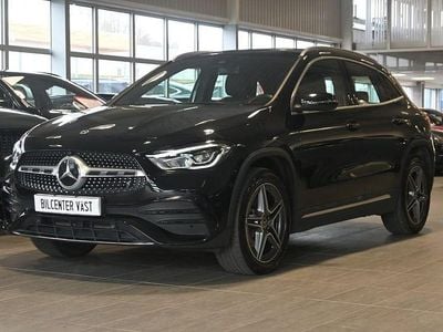 Kosmos svart metallic Begagnad 2022 Mercedes GLA250 AMG SUV | 369 000 kr (Marknadspris)