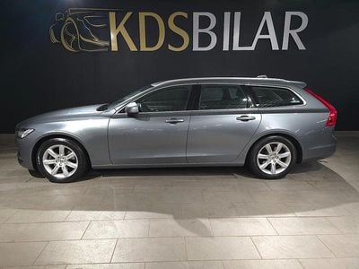 Grå Begagnad 2017 Volvo V90 Momentum Kombi | 215 000 kr (Marknadspris)