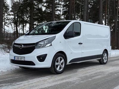 Begagnad Opel Vivaro 120 HK (88 kW) 2017 Vit Minibuss