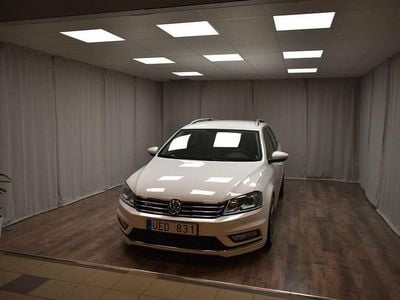 Vit Begagnad 2012 VW Passat R-line Kombi | 99 900 kr (Lite dyr)