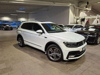 Vit Begagnad 2017 VW Tiguan R-line SUV | 199 800 kr (Marknadspris)