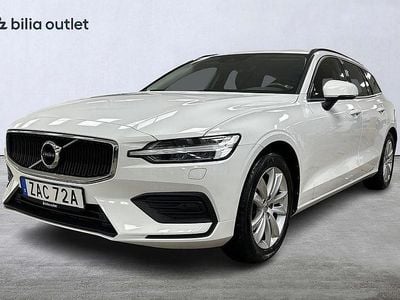 Vit Begagnad 2019 Volvo V60 Momentum Kombi | 194 900 kr (Marknadspris)