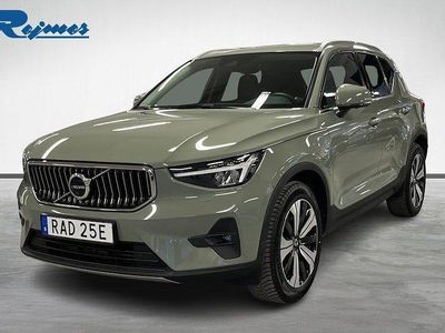 Sage green metallic Begagnad 2023 Volvo XC40 Plus SUV | 419 900 kr (Lite dyr)