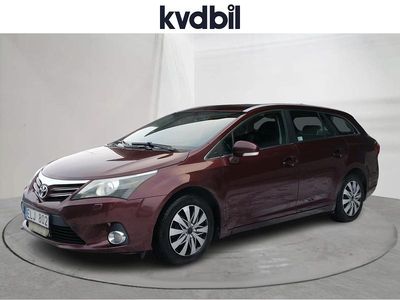 Röd Begagnad 2013 Toyota Avensis Kombi | 49 000 kr