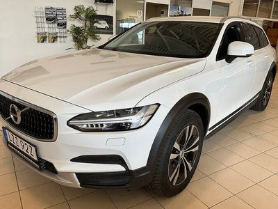 begagnad Volvo V90 CC D4 AWD Geartronic Drag SoV-hjul Navi 2020, Kombi