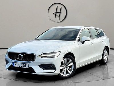 Vit Begagnad 2019 Volvo V60 Momentum Kombi | 244 900 kr (Marknadspris)