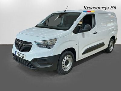 Begagnad Opel Combo 101 HK (74 kW) 2023 Vit Minibuss