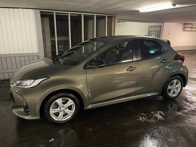 begagnad Toyota Yaris Hybrid endast 1 ägare!