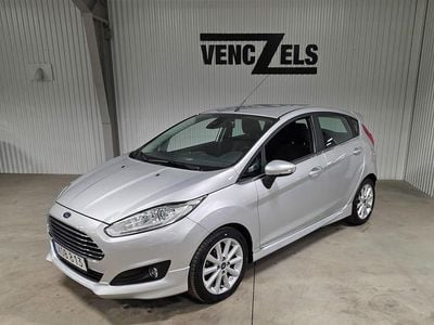 Begagnad Ford Fiesta Titanium 101 HK (74 kW) 2016 Silver metallic Halvkombi