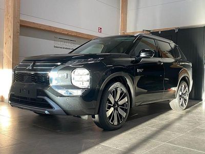 Svart Ny 2025 Mitsubishi Outlander Instyle SUV | 620 800 kr