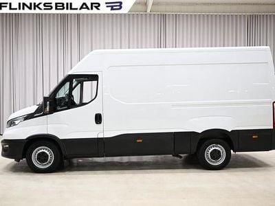 Vit Begagnad 2023 Iveco Daily Van | 358 750 kr (Superpris)