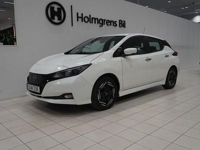 Vit Begagnad 2022 Nissan Leaf Acenta Halvkombi | 164 900 kr (Marknadspris)