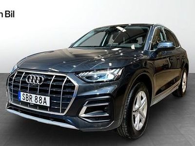 Grå Begagnad 2024 Audi Q5 Advanced Plus SUV | 469 000 kr (Marknadspris)
