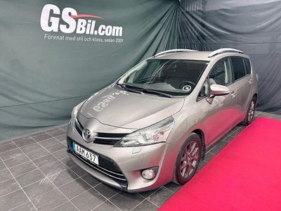 Begagnad Toyota Verso Edition 112 HK (82 kW) 2015 Brun Minibuss