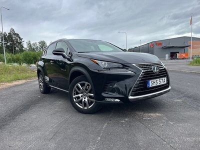 Lexus NX300h