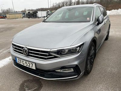 Silver metallic Begagnad 2021 VW Passat R-line | 279 000 kr (Lite dyr)
