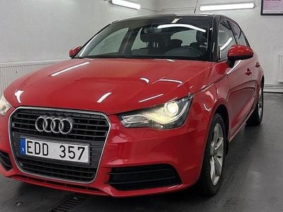Begagnad Audi A1 Sportback Sport 86 HK (63 kW) 2013 Röd Halvkombi