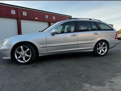 Begagnad 2006 Mercedes C180 Kombi | 48 900 kr (Lite dyr)