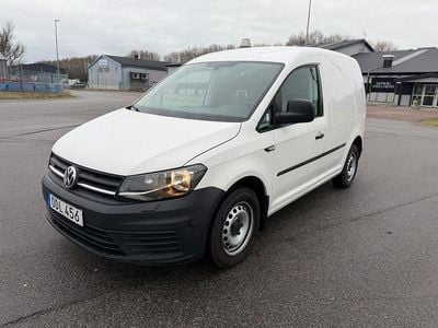 Vit Begagnad 2017 VW Caddy Minibuss | 69 900 kr (Superpris)