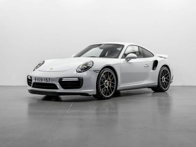 Porsche 911 Turbo S