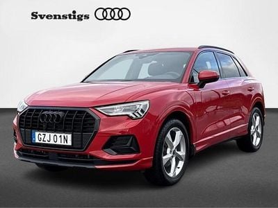 Röd Begagnad 2023 Audi Q3 Proline SUV | 328 900 kr (Marknadspris)