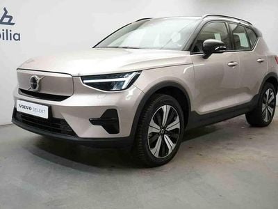 Grå Begagnad 2023 Volvo XC40 Single Motor SUV | 344 900 kr
