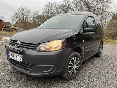Begagnad VW Caddy 102 HK (75 kW) 2012 Deep black Minibuss